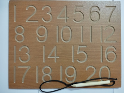 DgCrayons Wooden Number 1-20 Laminated Tracing Writing Board Slate with Dummy Pencil(Brown)