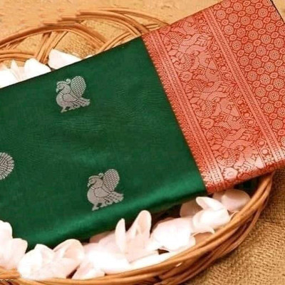 Ashopalav Sarees Woven Banarasi Jacquard Saree(Green)