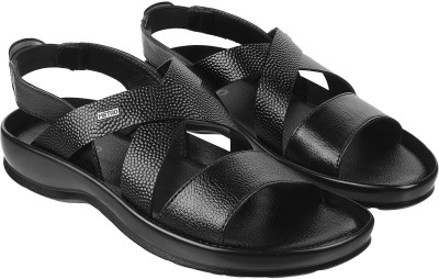 METRO Men Sandals(Black , 11)