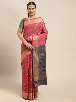 Blissta Checkered Patola Silk Blend Saree(Pink)