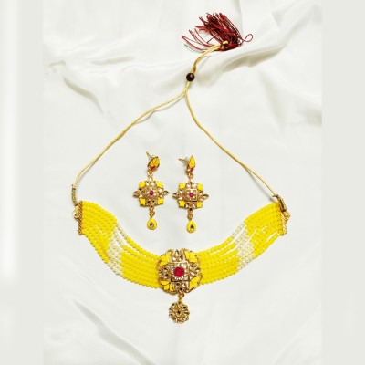 kritika fashion house Alloy Gold-plated Yellow, White Jewellery Set(Pack of 1)