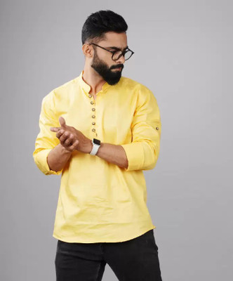 VRSS Men Solid Straight Kurta(Yellow)