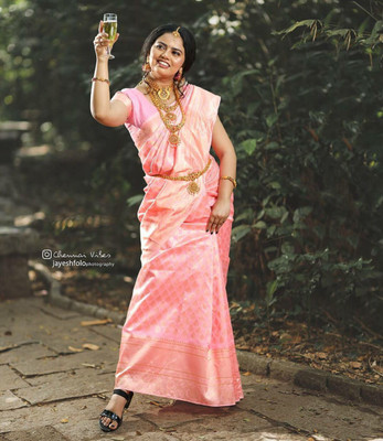 ETHINICPORT Woven Kanjivaram Pure Silk, Art Silk Saree(Pink)