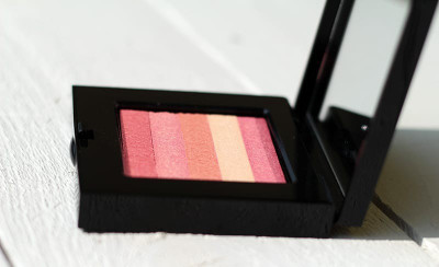 KAIASHA PROFESSIONAL SHIMMERY SHINY GLOW MAKEUP BASED BRICK HIGHLIGHTER Highlighter(MULTI COLOR)