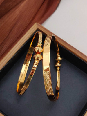 SHIVAY FASHION HUB Alloy Beads Gold-plated Bangle Set(Pack of 2)