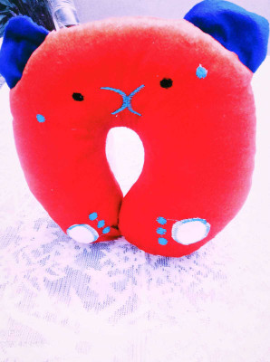 Hommie CUTE BABY PILLOW / U SHAPE HEADREST PILLOW Neck Pillow(Red)