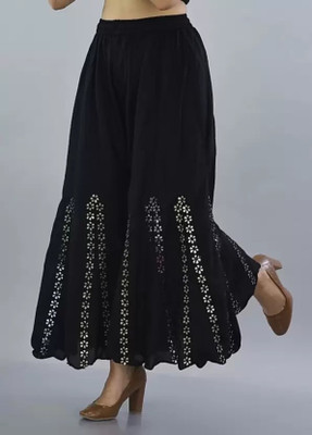 Deshi Look Flared Women Black Trousers