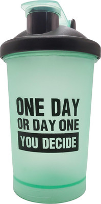 Te Quiti 600 ml Plastic Shaker(Pack of 1, Green)