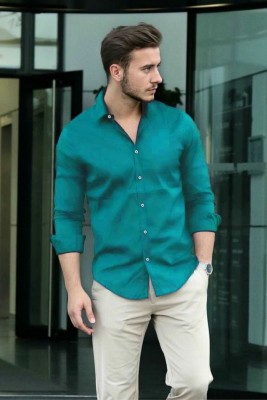 Lee Cross Men Solid Casual Green Shirt