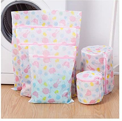 Pristu 8 L Multicolor Laundry Bag(Polyester)