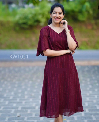 FOXDX Women Solid A-line Kurta(Maroon)