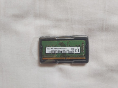 Sk Hynix 2400MHz DDR4 8 GB (Dual Channel) Laptop DDR4 (HMA81GS6AFRN8N)(Green)