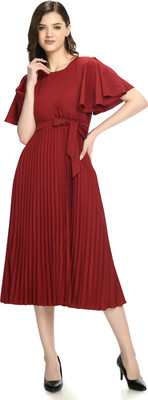 Shiva Trends Women Pleated Maroon Below Knee Dress