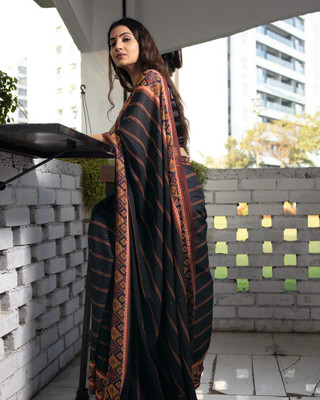 Shrithi Fashion Fab Printed Bollywood Georgette Saree(Black)