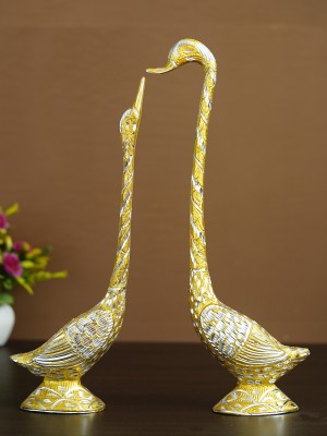 eCraftIndia 16.5 Inch Golden Kissing Swan Couple Handcrafted Decorative Figurine Decorative Showpiece  -  42 cm(Metal, Gold)
