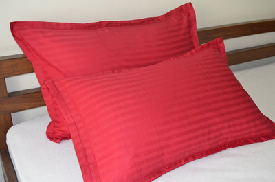 Versatile Store Cotton Pillows Cover(46 cm*69 cm, Pack of 2, Red)
