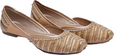 Patola J-71 Outdoors For Women(Gold , 4)