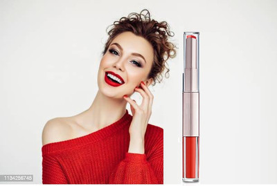 winry LONGLASTING MATTE FINISH 2 IN 1 RED CRAYON AND LIQUID LIPSTICK(RED, 10 g)
