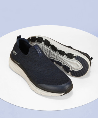 Skechers D'Lux Walker - Quick Upgrade Walking Shoes For Men(Navy , 7)