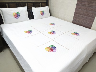 ABC TEXTILE HOUSE 250 TC Cotton King Printed Flat Bedsheet(Pack of 1, White)