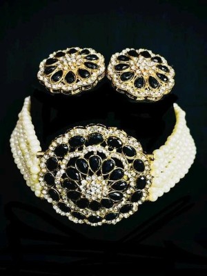 Arya enterprises Alloy Gold-plated Black, White, Gold Jewellery Set(Pack of 1)