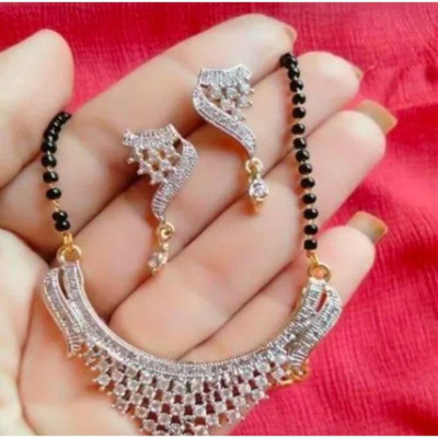 G Creation Alloy Gold-plated White, Black Jewellery Set(Pack of 1)