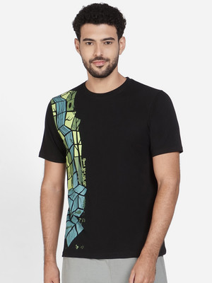 Wildcraft Graphic Print Men Polo Neck Black T-Shirt