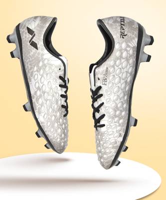 NIVIA REPTILE Football Shoes For Men