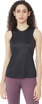Grabin Sports Solid Women Round Neck Black T-Shirt