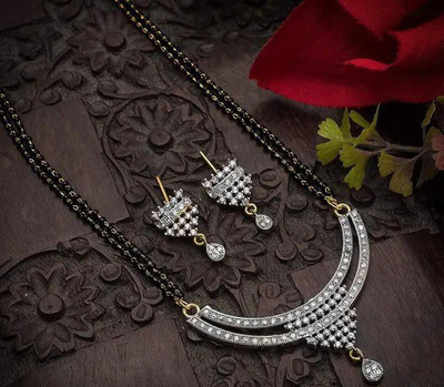 Krishna Creation Alloy Gold-plated White Jewellery Set(Pack of 1)