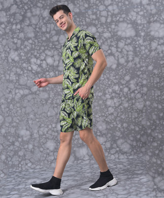 CAMPUS SUTRA Men Printed Green Top & Shorts Set