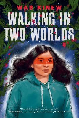 Walking in Two Worlds(English, Paperback, Kinew Wab)