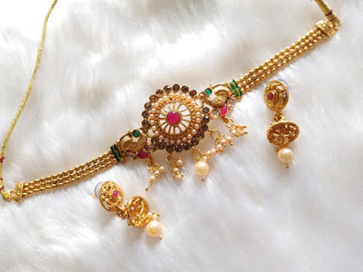 ss art Alloy Gold-plated Gold, Green, Ruby Red Jewellery Set(Pack of 1)