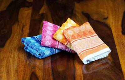 SNAN Sbt KITCHEN USE/HOMUSE CAR USE Multicolor Cloth Napkins(4 Sheets)