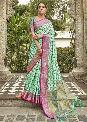 ishika fab Embroidered, Woven Banarasi Art Silk Saree(Light Green)