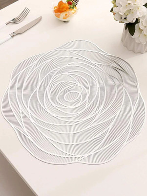 TINDLER KNOTS Round Pack of 6 Table Placemat(Silver, PVC)
