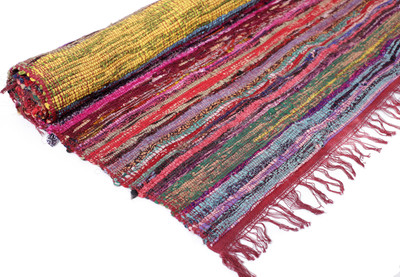 Ravaiyaa - Attitude Is Everything Maroon Cotton Area Rug(5 ft,  X 7 ft, Rectangle)
