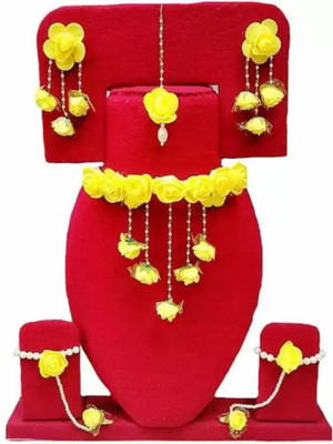 Zcarina Alloy Gold-plated Yellow, White Jewellery Set(Pack of 1)