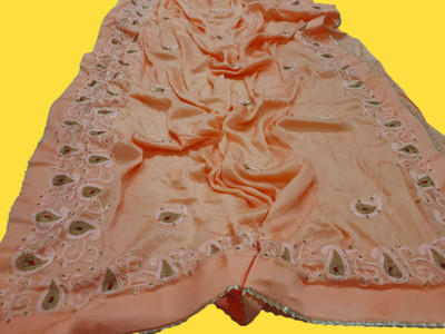 NeeLKANTH ENTERPRISE Embroidered Bandhani Crepe Saree(Cream)
