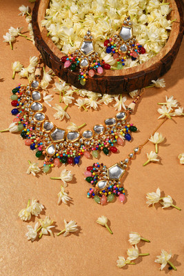 SOHI Alloy Gold-plated Multicolor Jewellery Set(Pack of 1)