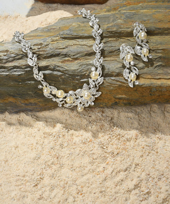 SOHI Alloy Silver Silver, White Jewellery Set(Pack of 1)