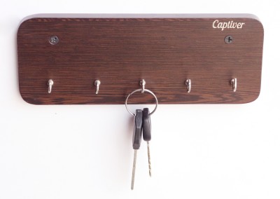 Captiver 5 Hook Key Holder Box Wenge/Wall Mounted Keychain Rack Cabinate Storage Stand Wood, Steel Key Holder(5 Hooks, Black)