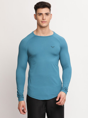 Invincible Solid Men Round Neck Blue T-Shirt