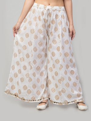 Shaukiya Flared Women White Trousers