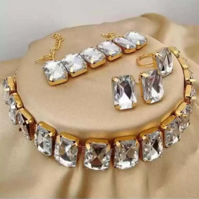 TRUCCO TRENDS Crystal Gold-plated White Jewellery Set(Pack of 1)