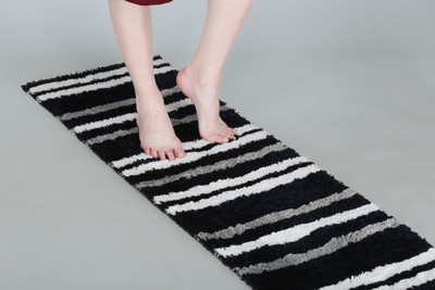 KALYAN GLOBAL Polyester Floor Mat(Black, Extra Large)
