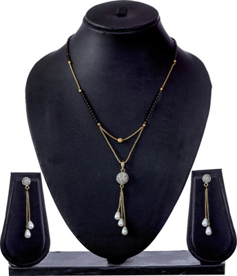 RADHE ENTERPRISE Alloy Gold-plated Gold Jewellery Set(Pack of 1)