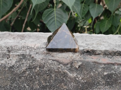 Shraddha Shree Gems Healing Crystal Labradorite Gemstone Pyramid 2 Inches Regular Angular Crystal Stone(Brown 30 g)