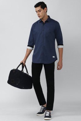 VAN HEUSEN Men Solid Casual Dark Blue Shirt