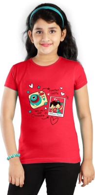 Honeylips Girls Typography, Printed Cotton Blend T Shirt(Red, Pack of 1)